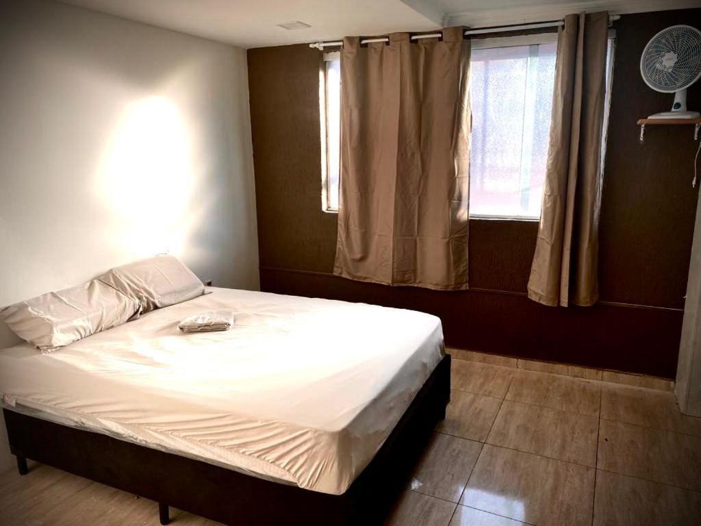 Galeria 124 Hostel Diadema Екстериор снимка
